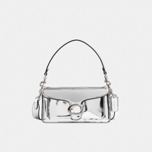 Coach Tabby Shoulder Bag 20 In Metallic Metal Argent Argent | COH865379
